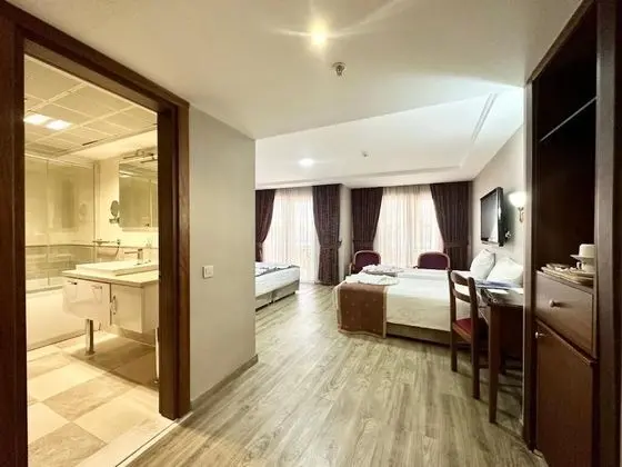 Superior Family Room with Bosphorus View