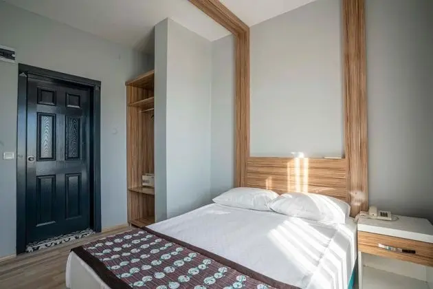 Standart Oda, Sokak Manzaralı, Balkonlu