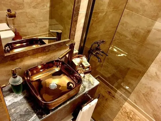 Standard Üç Kişilik Oda, Penceresiz