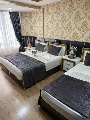 Triple, Şehir Manzaralı