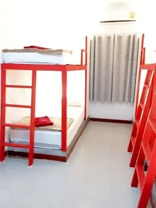 Dorm Room 6 Persons