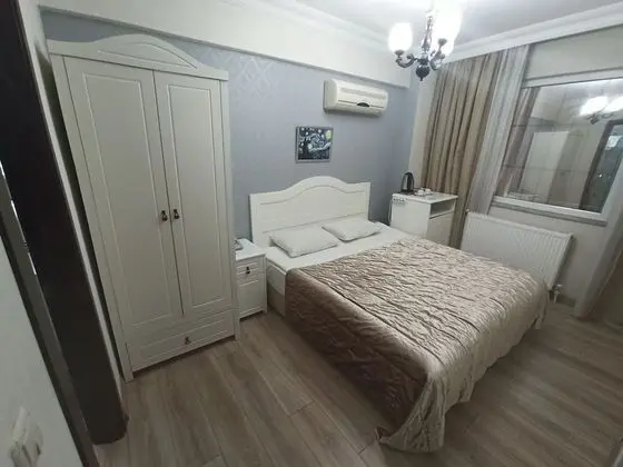 Standard Tek Büyük Yataklı Oda