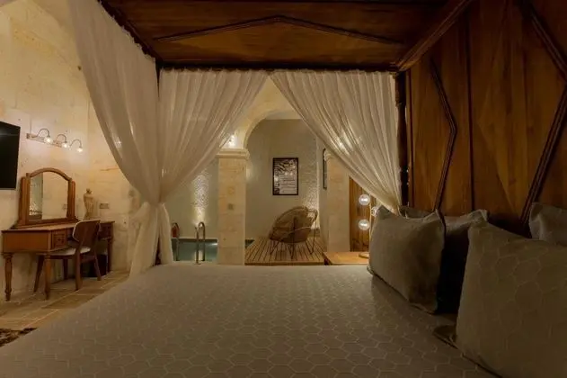 Romance Suite, Hamamlı