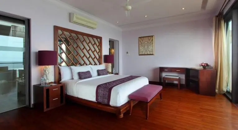 Deluxe Villa, 4 Yatak Odası, Kişiye Özel Havuzlu (OMG)
