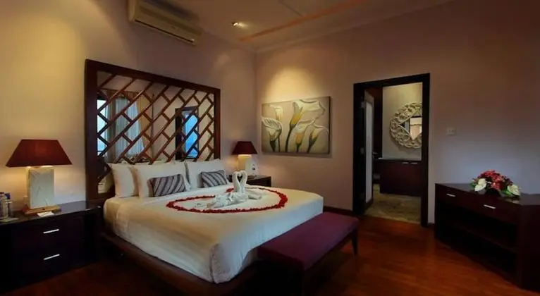 Deluxe Villa, 4 Yatak Odası, Kişiye Özel Havuzlu (OMG)