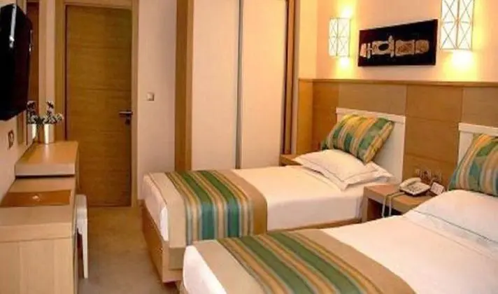 Standart Twin Oda (İptal Edilemez)