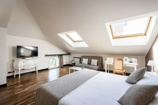 Junior Süit, Göl Manzaralı