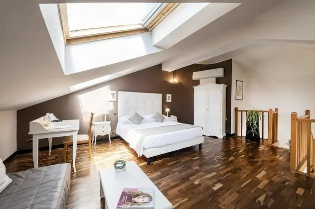 Junior Süit, Göl Manzaralı