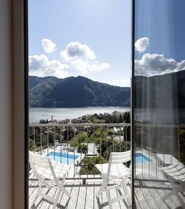 Junior Süit, Göl Manzaralı