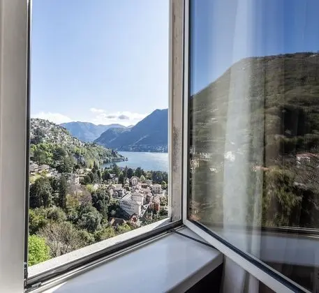 Standard Tek Büyük Yataklı Oda, Kısmi Göl Manzaralı