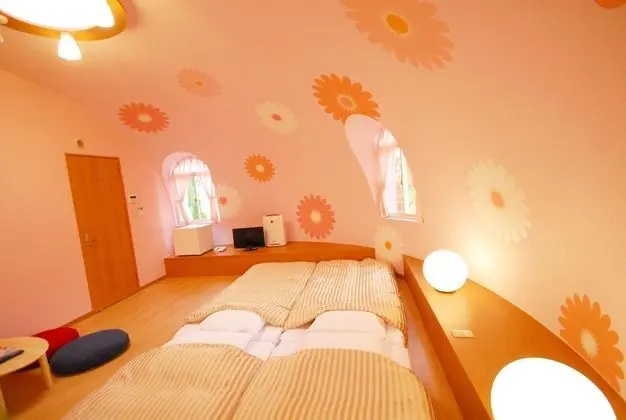 Family Oda, Sigara İçilmez (Dream Zone Run of House)