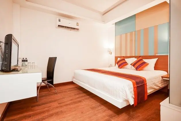 Deluxe Tek Büyük Yataklı Oda