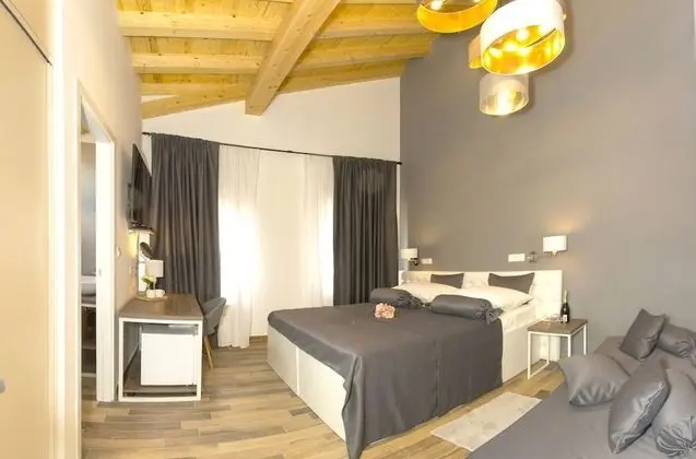 Comfort Tek Büyük Yataklı Oda