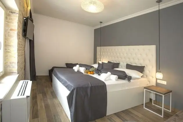 Comfort Tek Büyük Yataklı Oda
