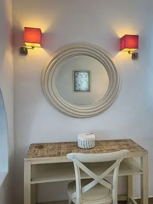 Superior Üç Kişilik Oda, Havuz Manzaralı