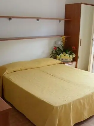 Comfort Tek Büyük veya İki Ayrı Yataklı Oda