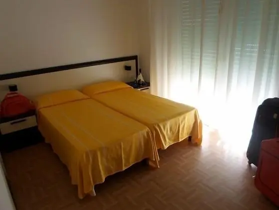 Comfort Tek Büyük veya İki Ayrı Yataklı Oda