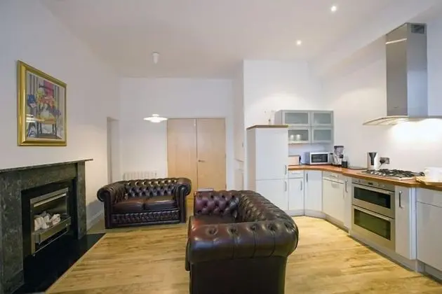 Standard Apart Daire, 3 Yatak Odası (18 Golden Square)