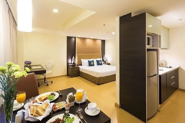 Grand Deluxe Room
