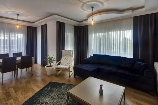 Daire-İki Yatak Odalı, Deniz veya Kara Manzaralı