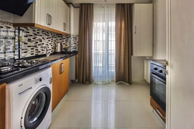 Daire-İki Yatak Odalı, Deniz veya Kara Manzaralı