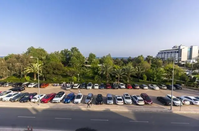 Daire-İki Yatak Odalı, Deniz veya Kara Manzaralı