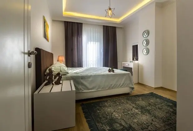 Daire-Tek Yatak Odalı, Deniz veya Kara Manzaralı
