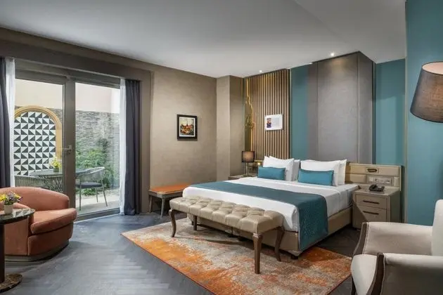 Bahce Standard Custom Cift Kişilik Yataklı Oda