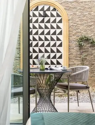 Bahce Standard Custom Cift Kişilik Yataklı Oda