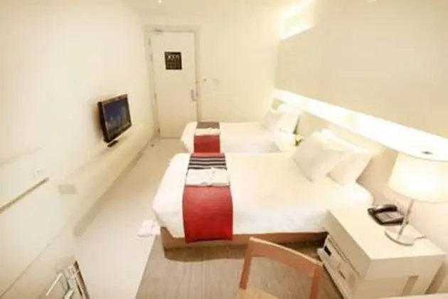 Grand Deluxe Twin Room