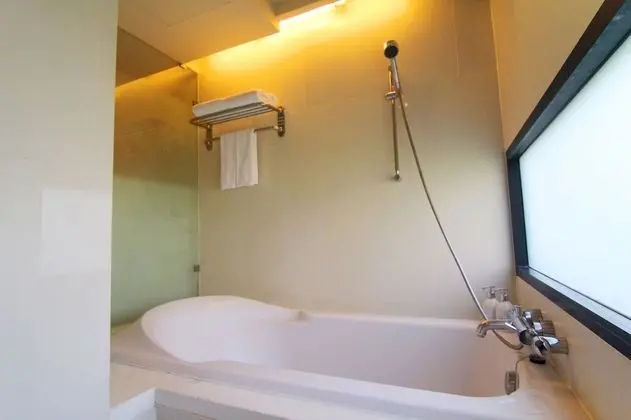 Grand Deluxe Twin Room