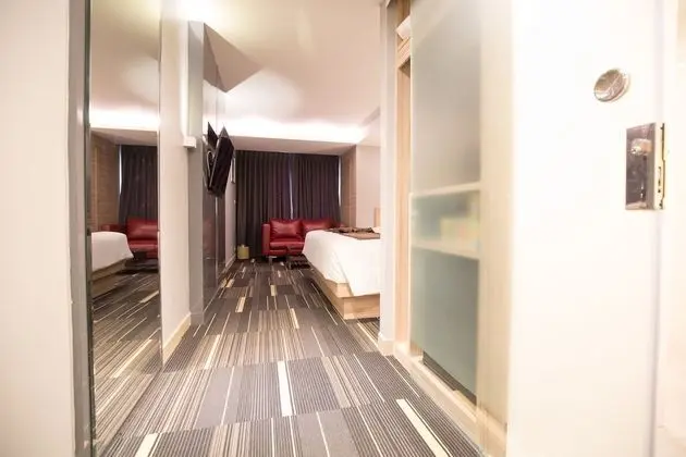 Grand Deluxe Room