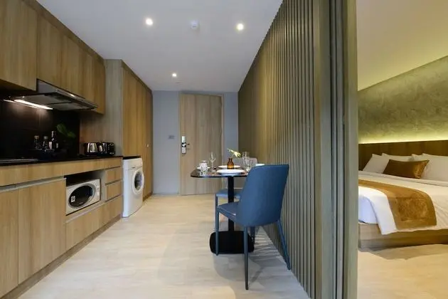 One Bedroom Premier