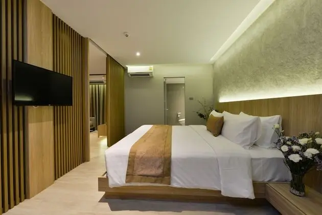 One Bedroom Premier