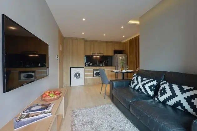 One Bedroom Premier