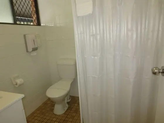 Tek Büyük veya İki Ayrı Yataklı Oda (Room 8)