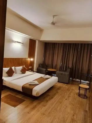 Exclusive Tek Büyük Yataklı Oda