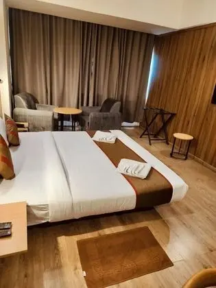 Exclusive Tek Büyük Yataklı Oda