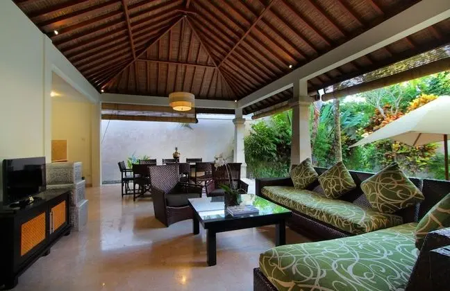 Villa, 4 Yatak Odası, Kişiye Özel Havuzlu