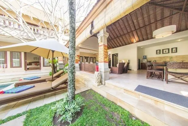 Villa, 4 Yatak Odası, Kişiye Özel Havuzlu