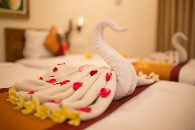 Deluxe Oda, Havuz Manzaralı