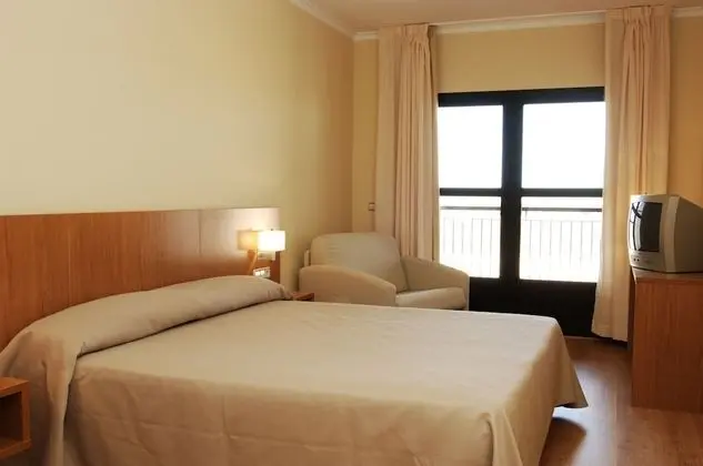 Büyük Yataklı Tek Kişilik Oda