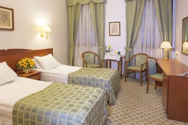 Standard Tek Büyük Yataklı Oda