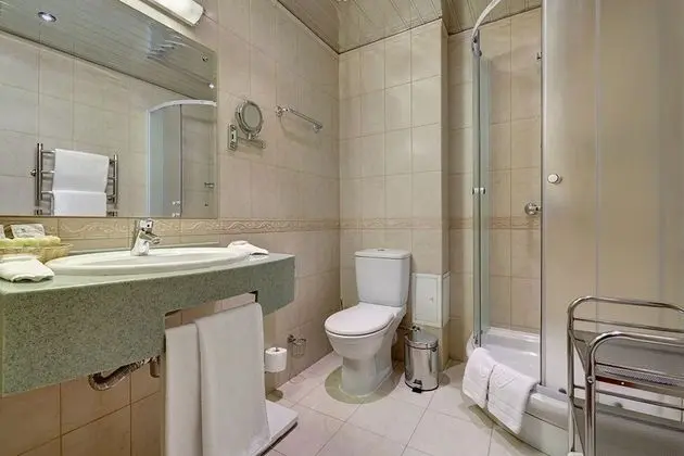 Standard Tek Büyük Yataklı Oda