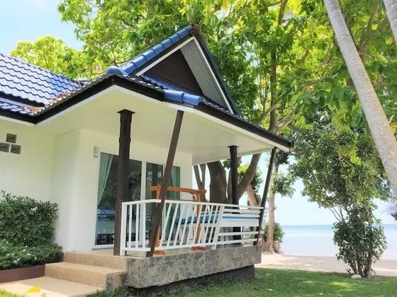 Deluxe Beach Front Bungalow