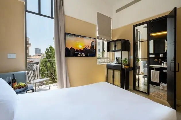 Business Room, Balcony