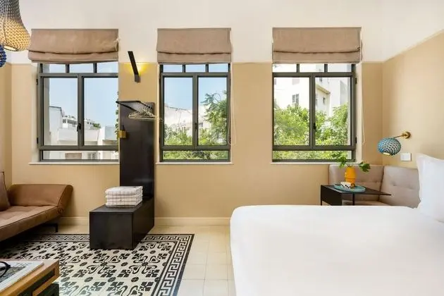 Superior Stüdyo, Balkon