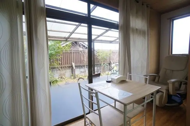 Oda, Ortak Banyo, Bahçe Manzaralı