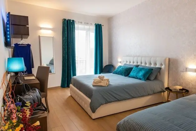 Üç Kişilik Oda, Balkon