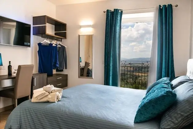 Üç Kişilik Oda, Balkon